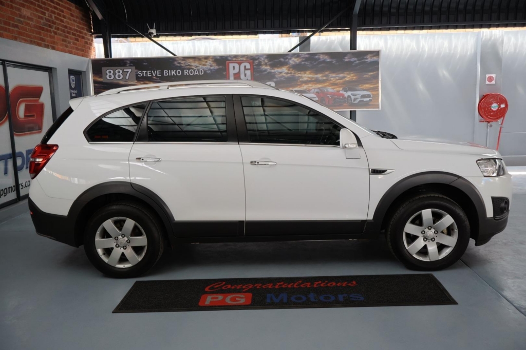 2014 Chevrolet Captiva 2.2D LT — image 1 of 2