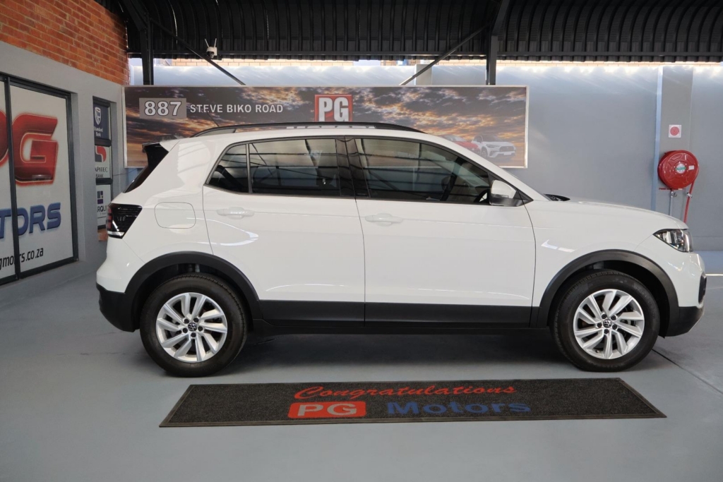 2022 Volkswagen T-Cross 1.0TSI 85kW Comfortline — image 1 of 2