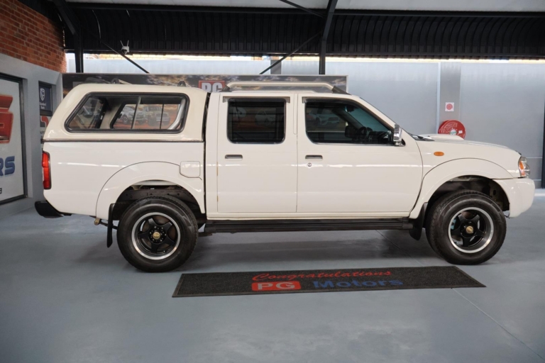 2017 Nissan NP300 Hardbody 2.5TDi Double Cab Hi-Rider